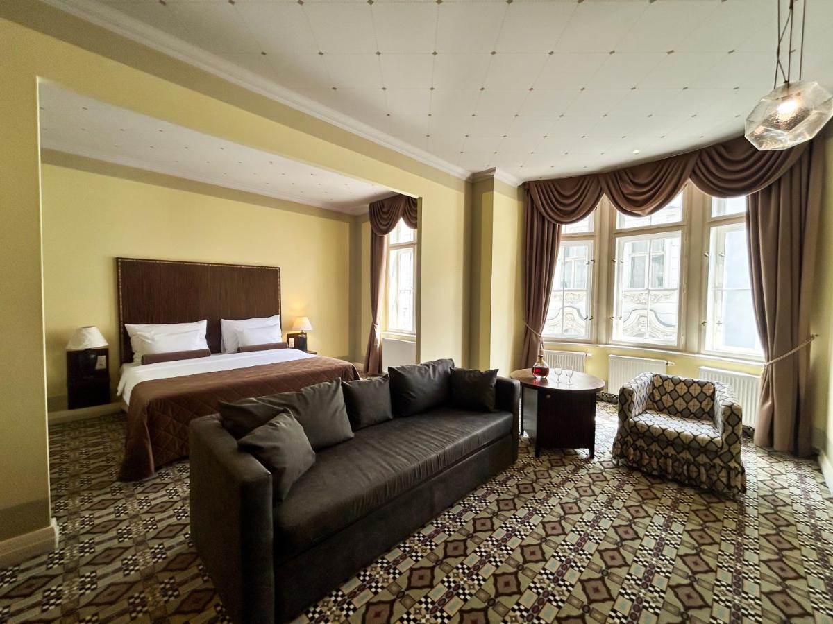 Grandezza Hotel Luxury Palace