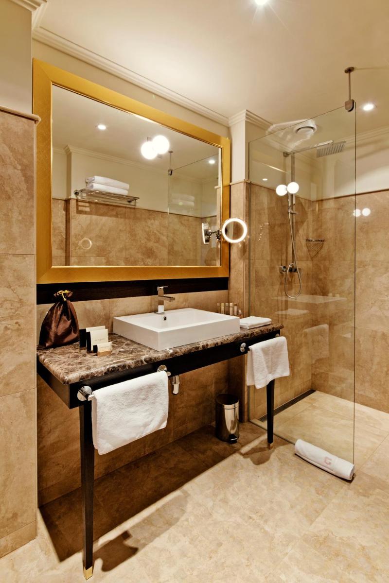 Grandezza Hotel Luxury Palace