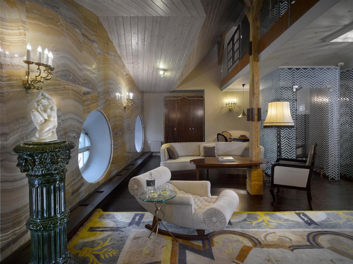 Grandezza Hotel Luxury Palace