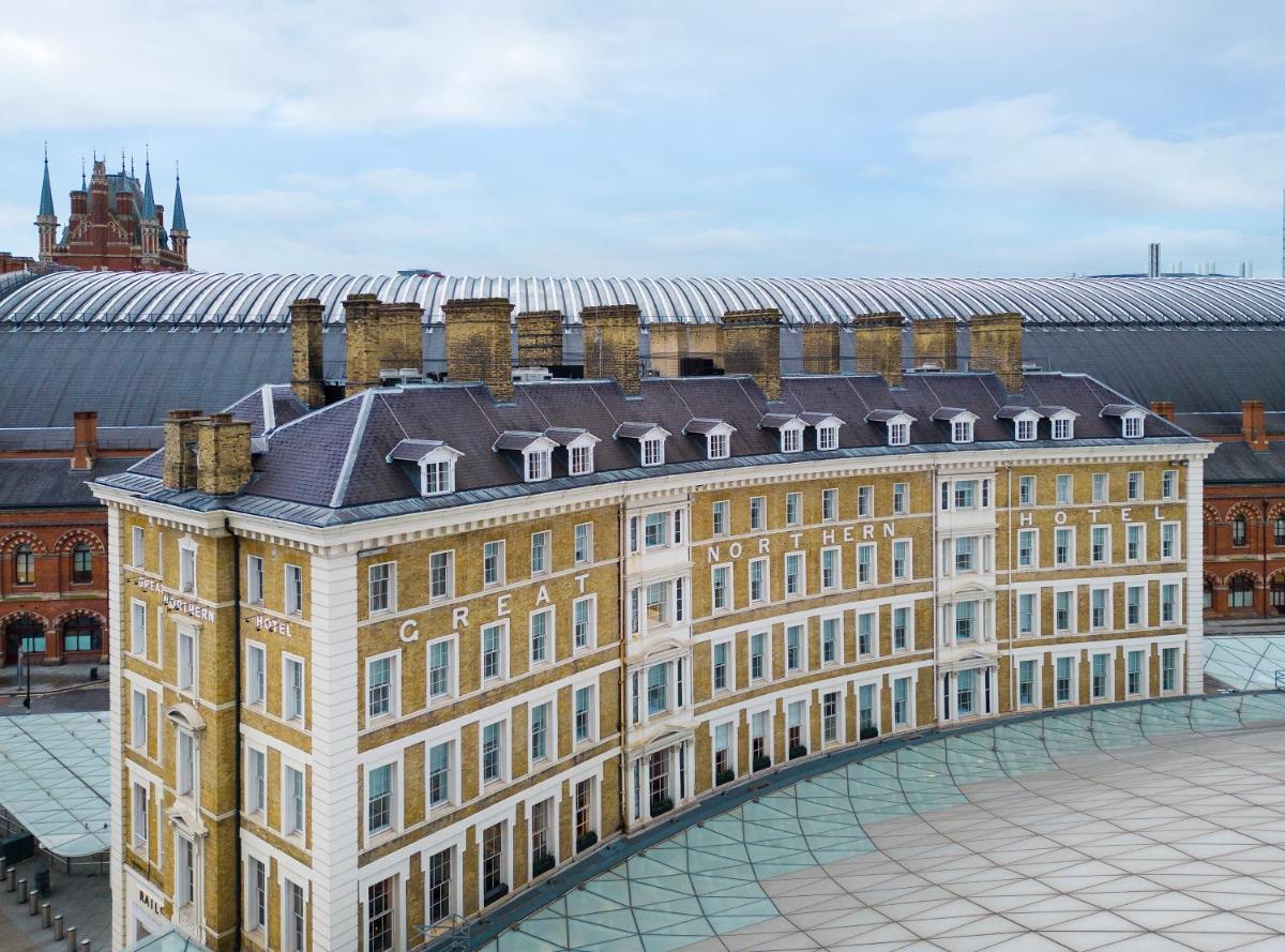 Kaya Great Northern Hotel, London