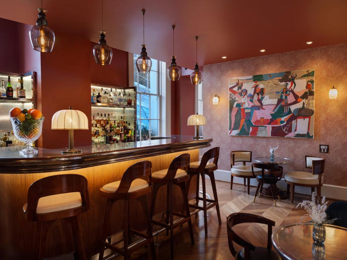 Kaya Great Northern Hotel, London