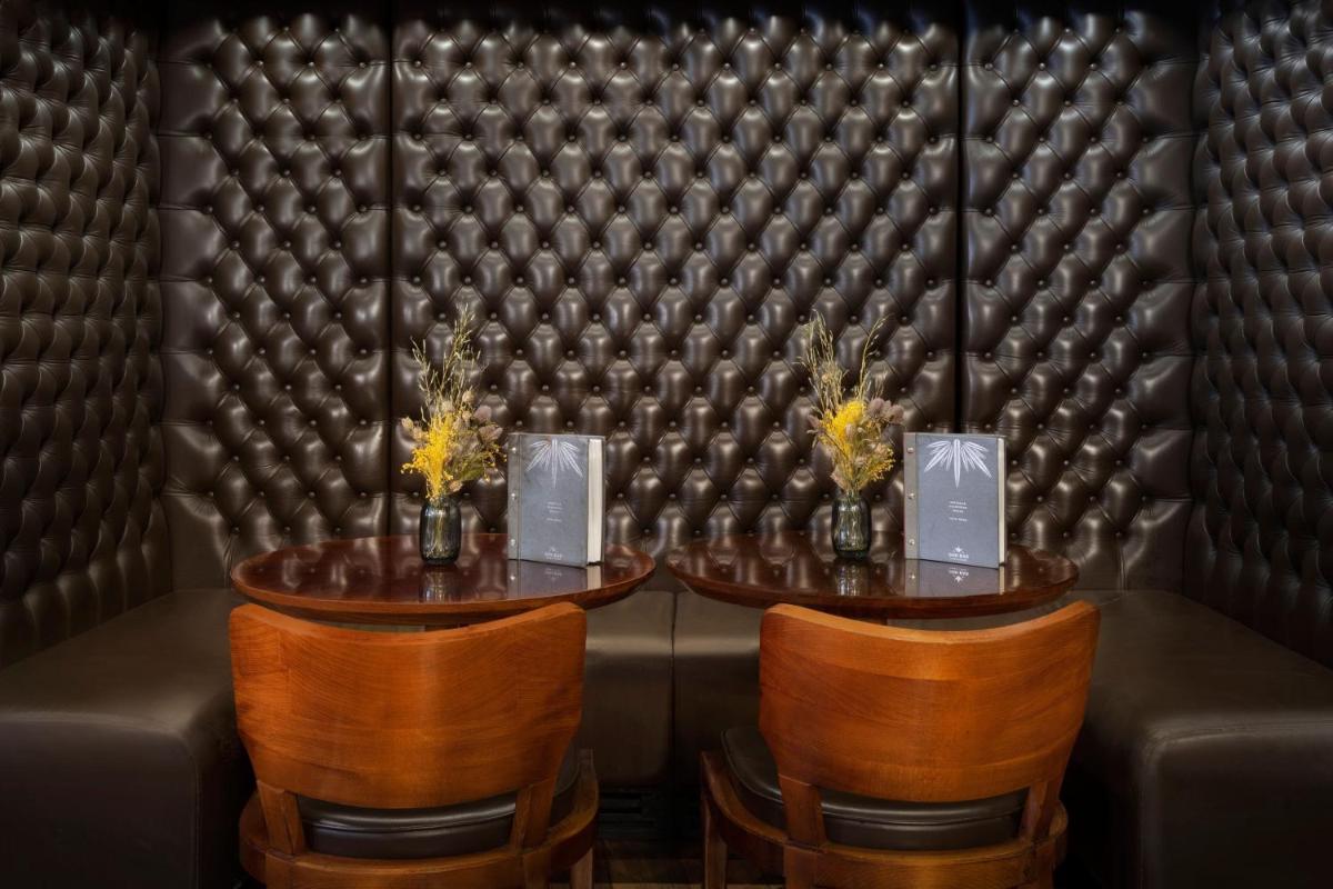 Kaya Great Northern Hotel, London