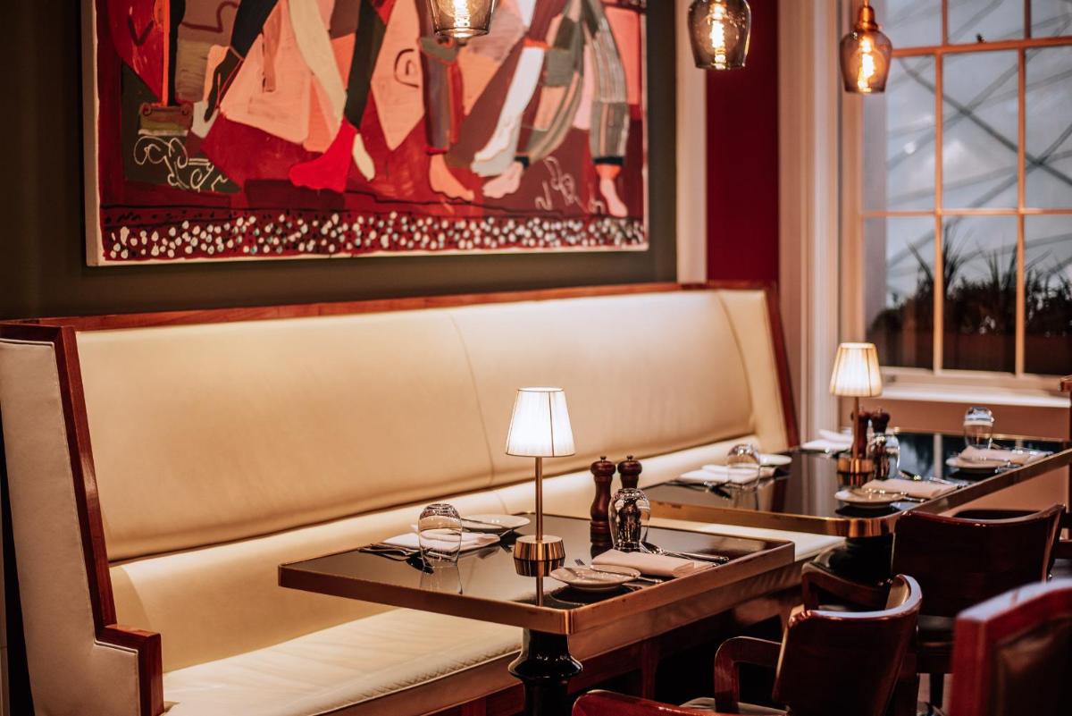 Kaya Great Northern Hotel, London