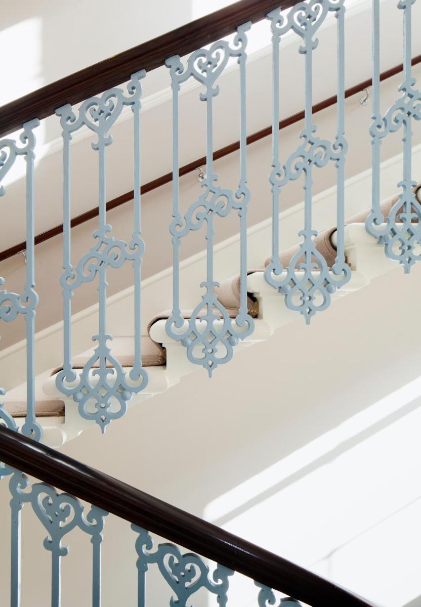 Kaya Great Northern Hotel, London