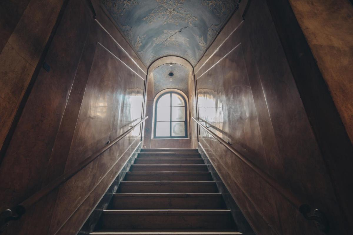 Gregorini Bingham Art Luxury Suites