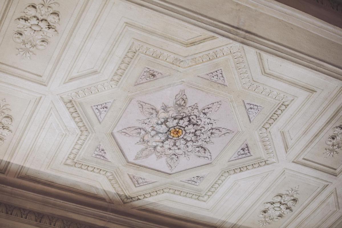 Gregorini Bingham Art Luxury Suites