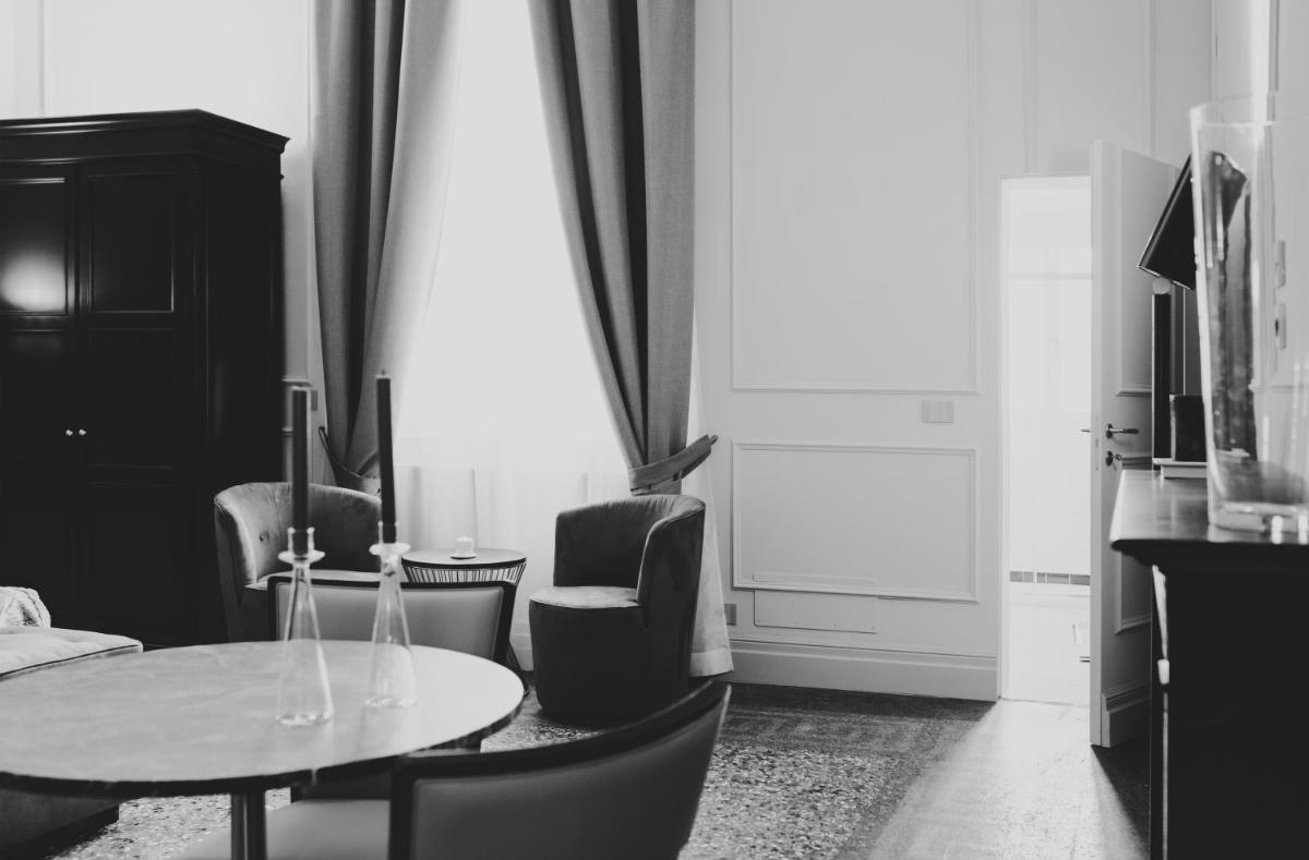 Gregorini Bingham Art Luxury Suites