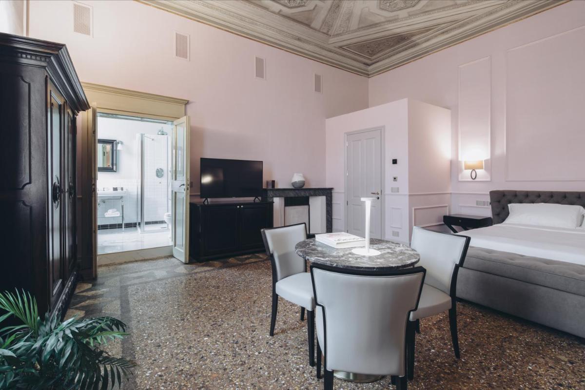 Gregorini Bingham Art Luxury Suites
