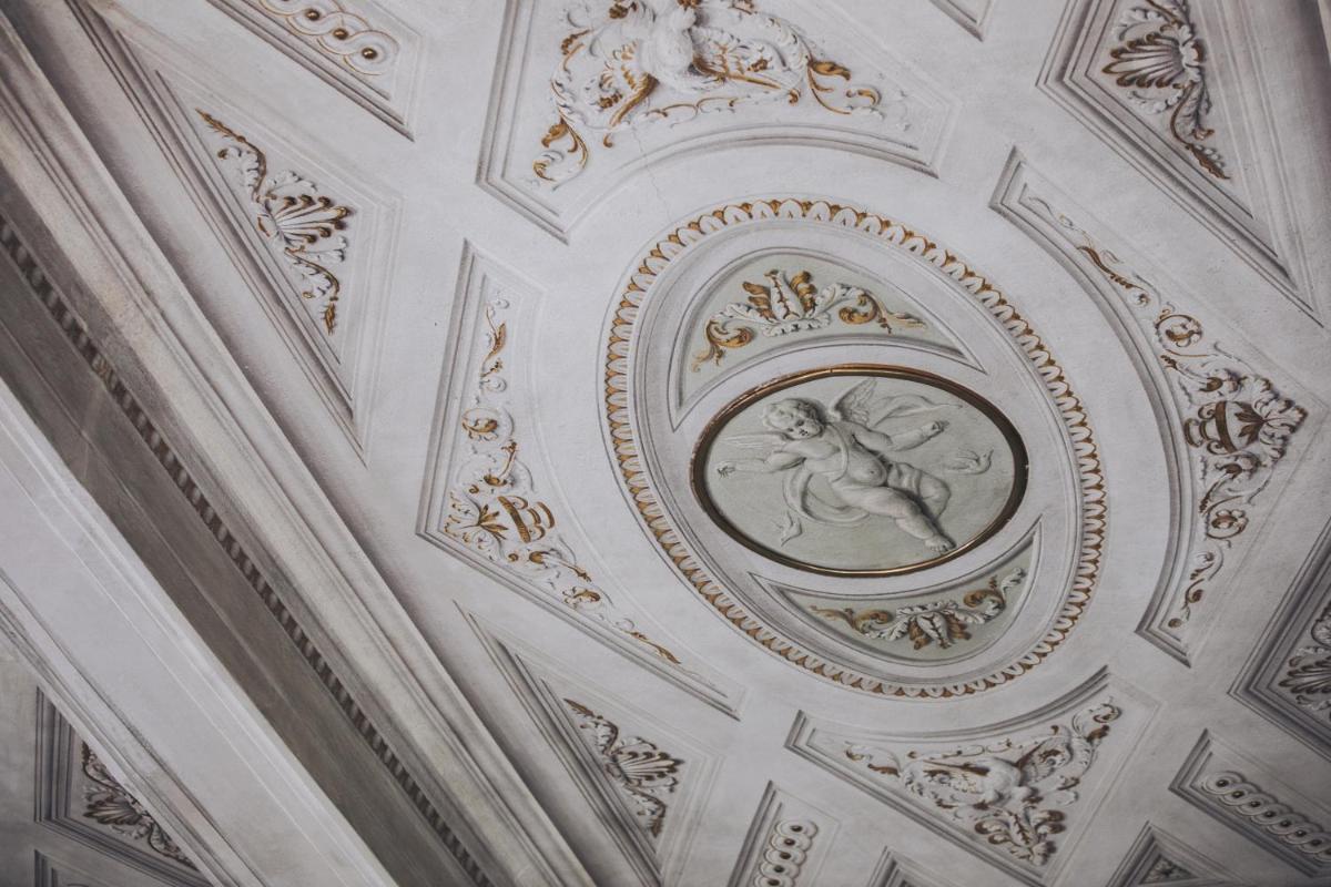 Gregorini Bingham Art Luxury Suites