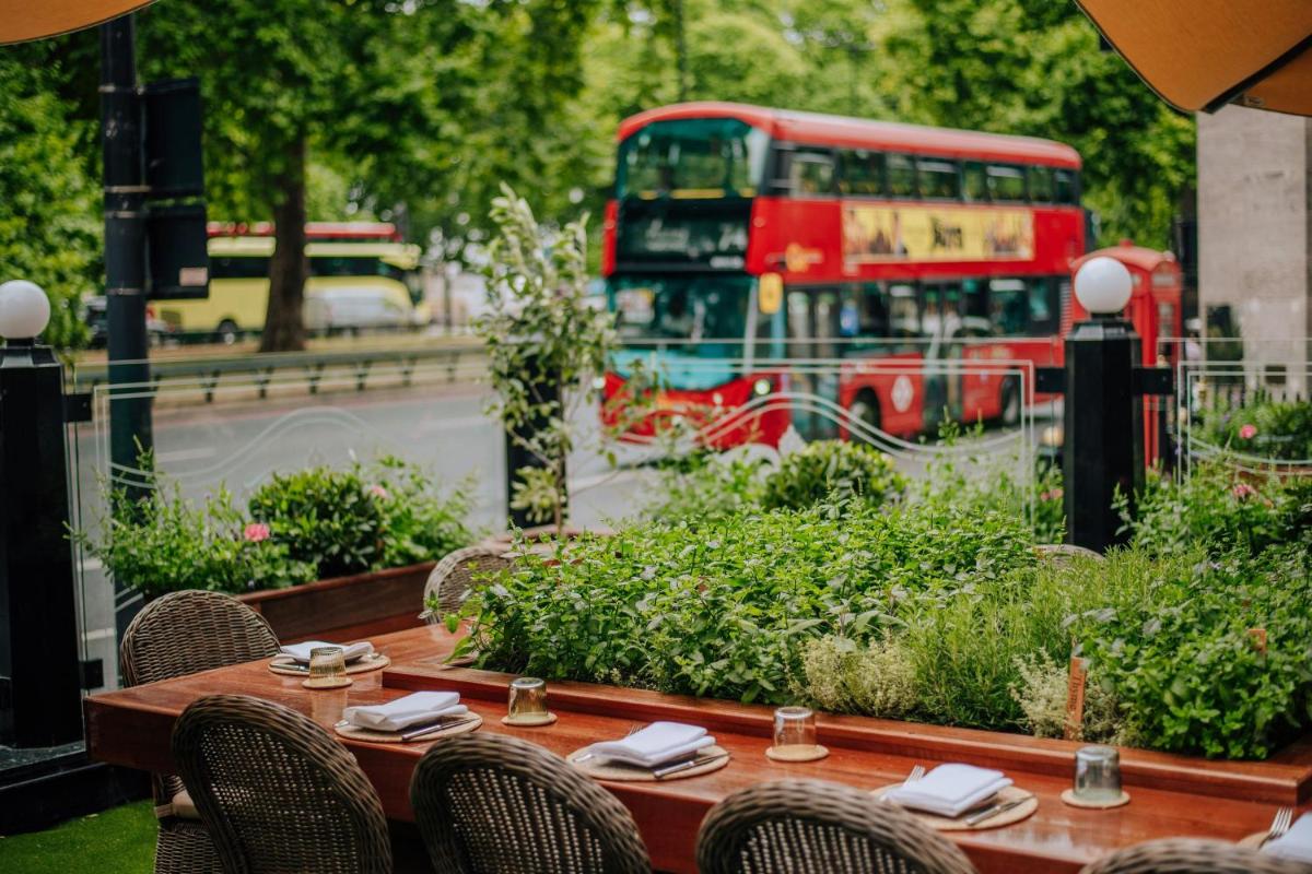 JW Marriott Grosvenor House London
