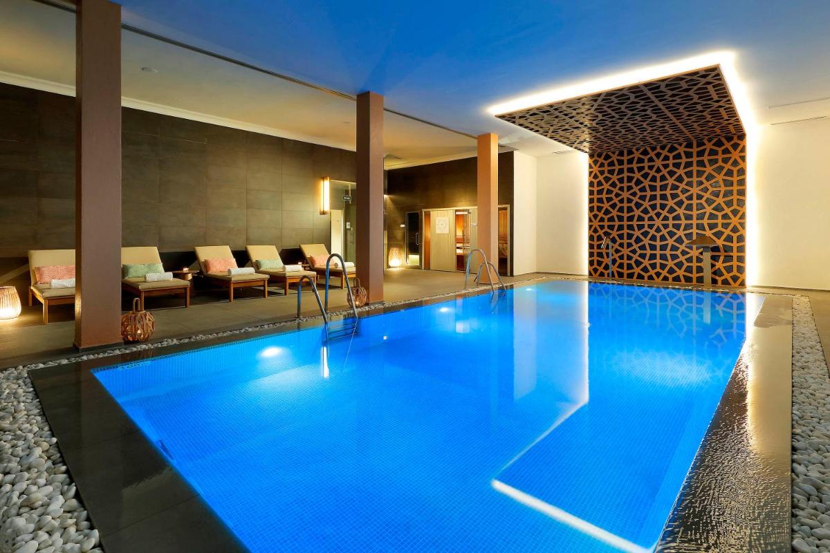 Hard Rock Hotel Marbella - Puerto Banús