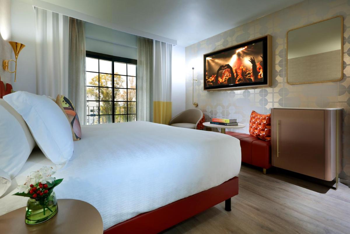 Hard Rock Hotel Marbella - Puerto Banús