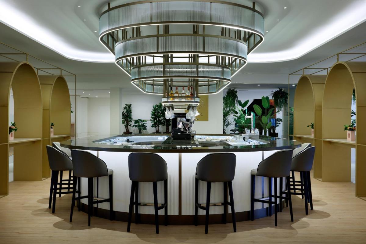 Hard Rock Hotel Marbella - Puerto Banús