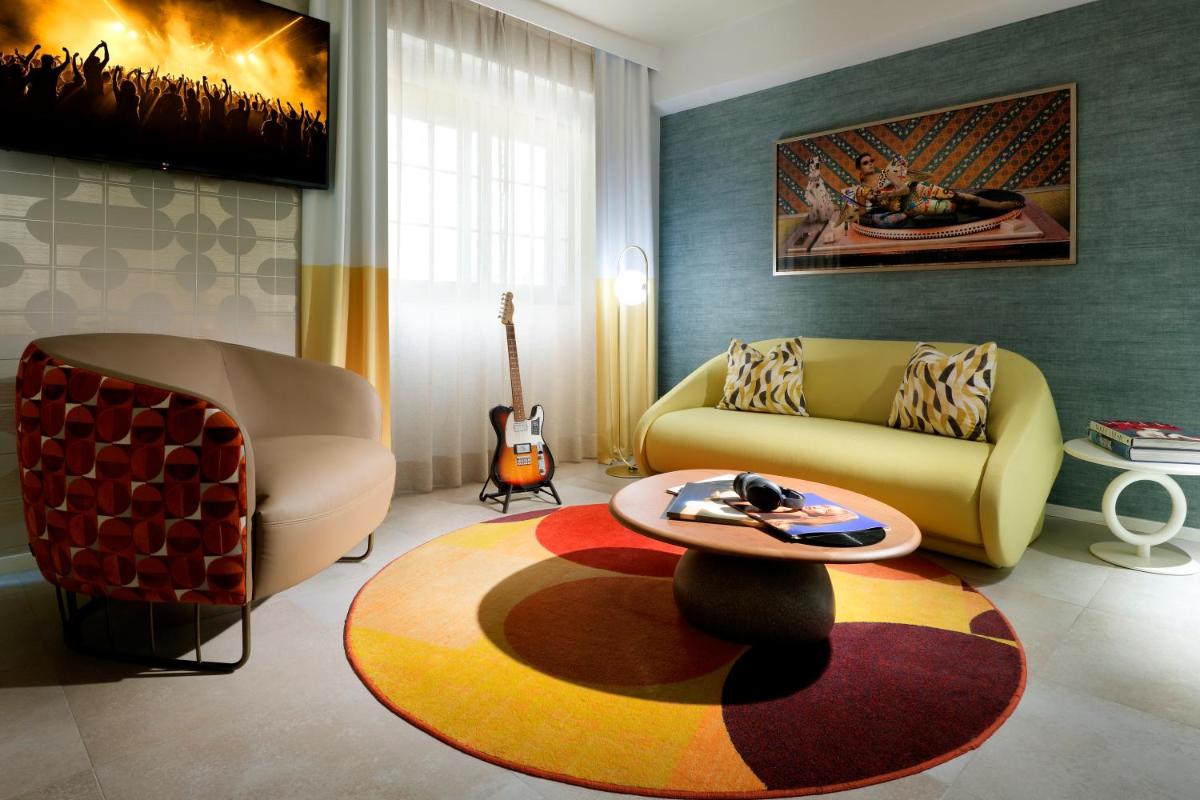 Hard Rock Hotel Marbella - Puerto Banús