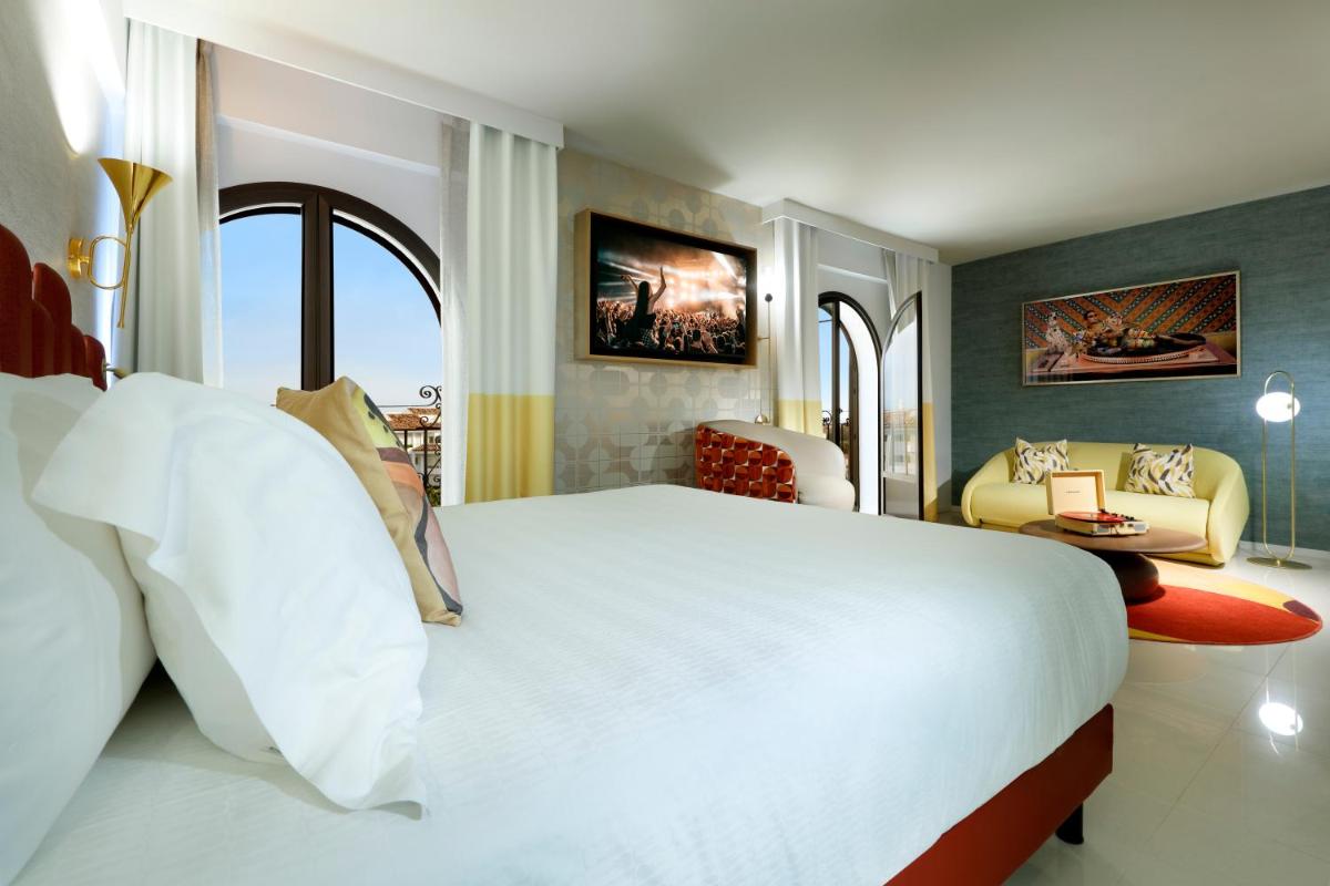 Hard Rock Hotel Marbella - Puerto Banús