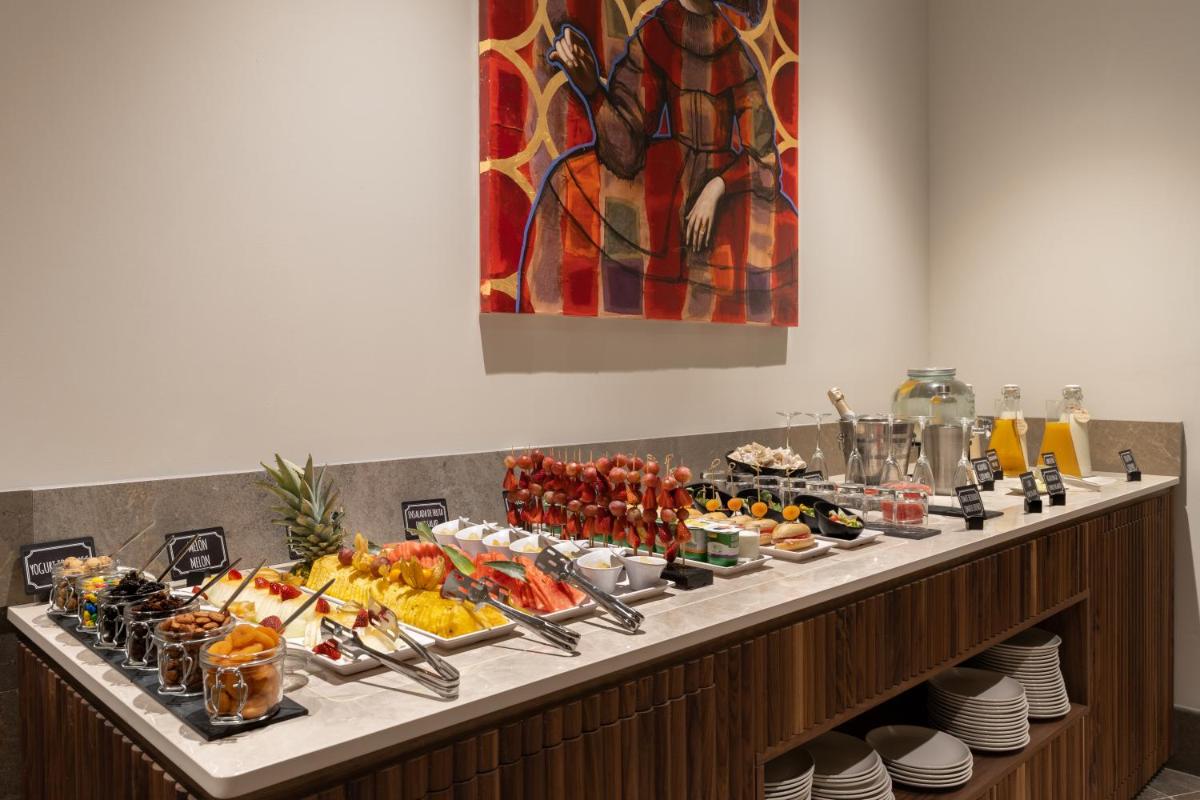 H10 Palacio Colomera