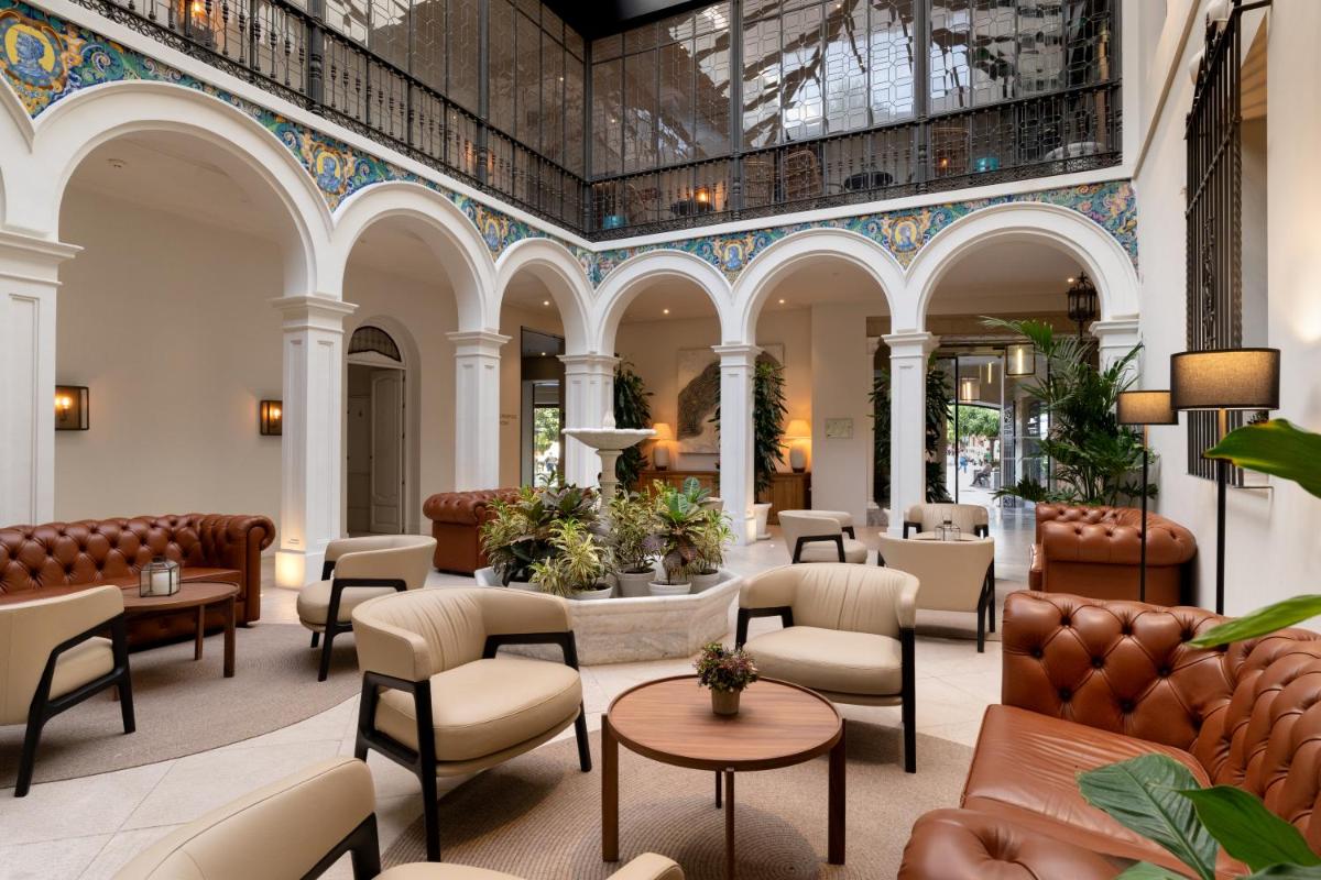 H10 Palacio Colomera