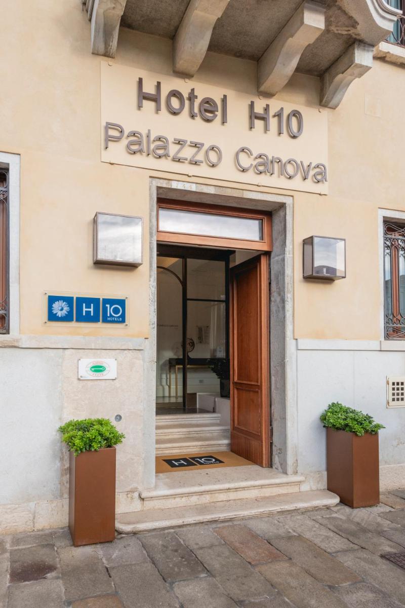 H10 Palazzo Canova