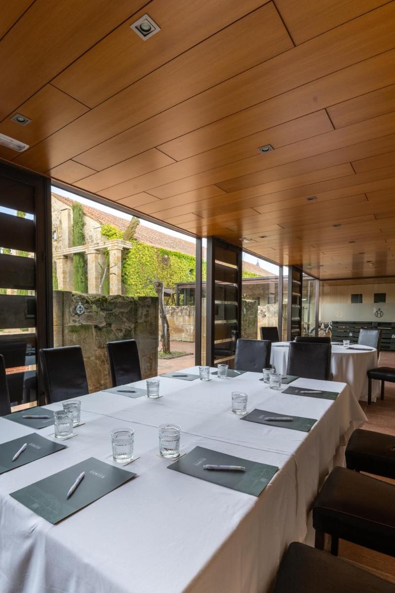 Hacienda Zorita Wine Hotel - Small Luxury Hotels