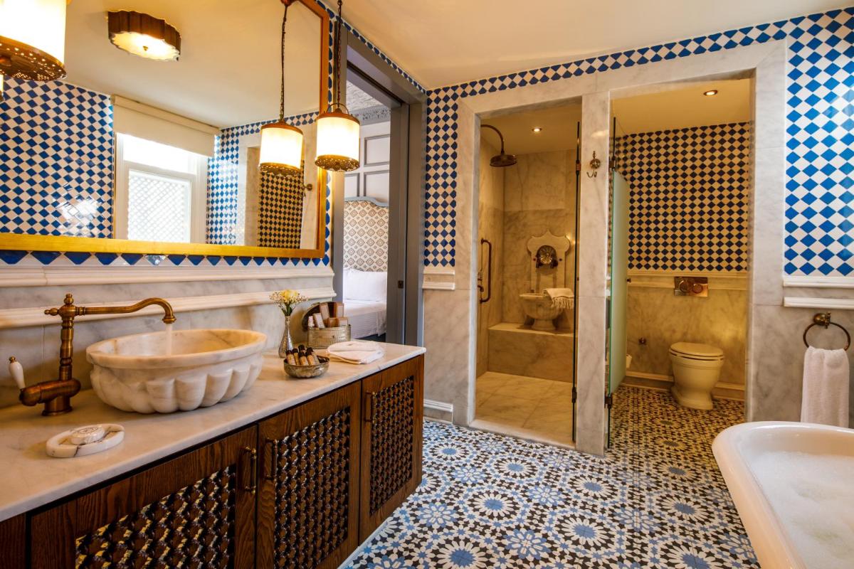 Hagia Sofia Mansions Istanbul, Curio Collection by Hilton