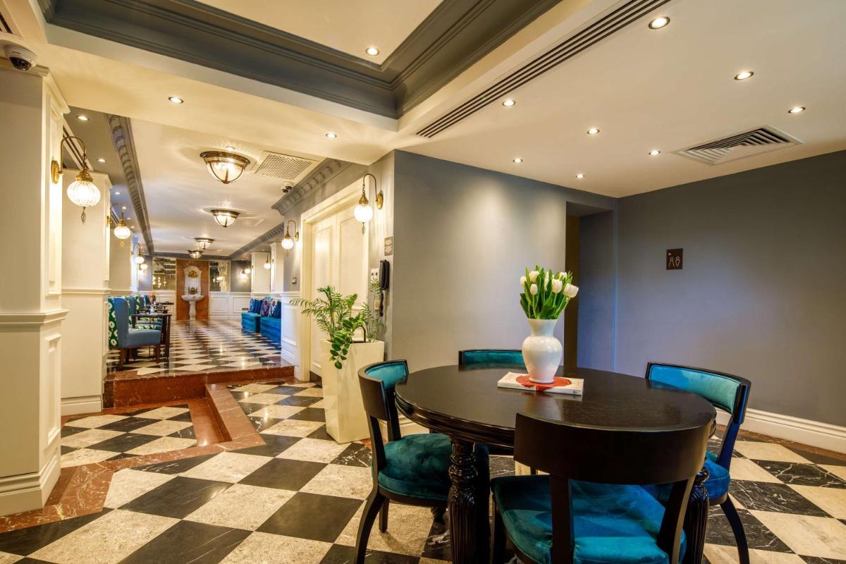 Hagia Sofia Mansions Istanbul, Curio Collection by Hilton