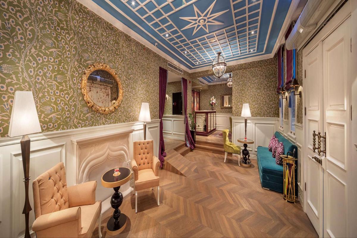 Hagia Sofia Mansions Istanbul, Curio Collection by Hilton