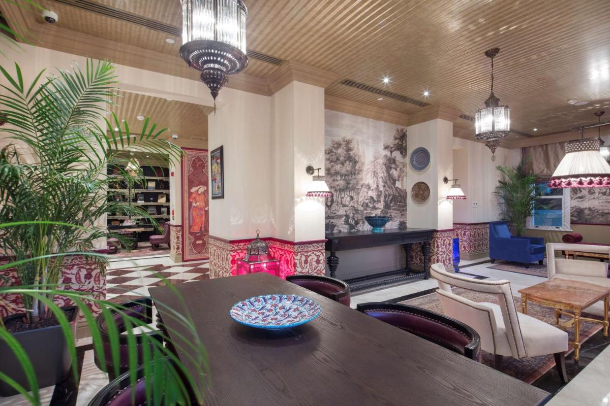 Hagia Sofia Mansions Istanbul, Curio Collection by Hilton