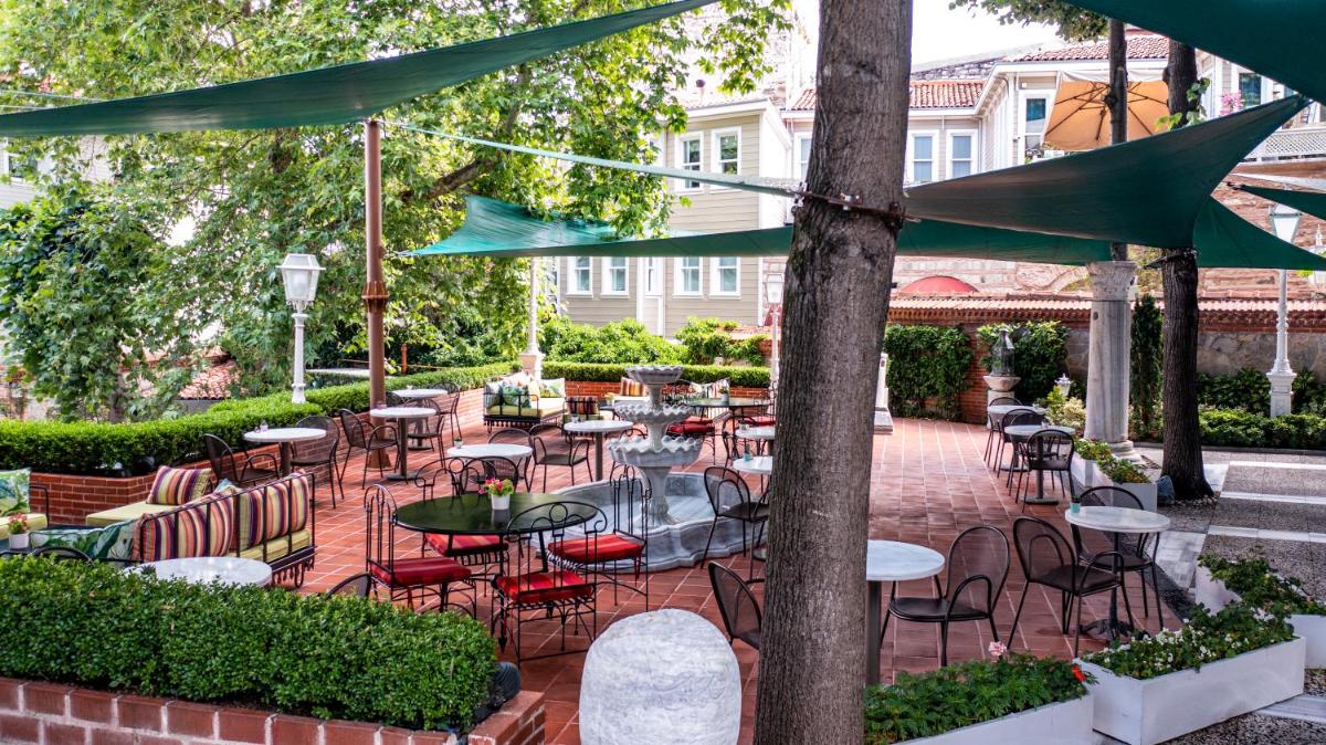 Hagia Sofia Mansions Istanbul, Curio Collection by Hilton