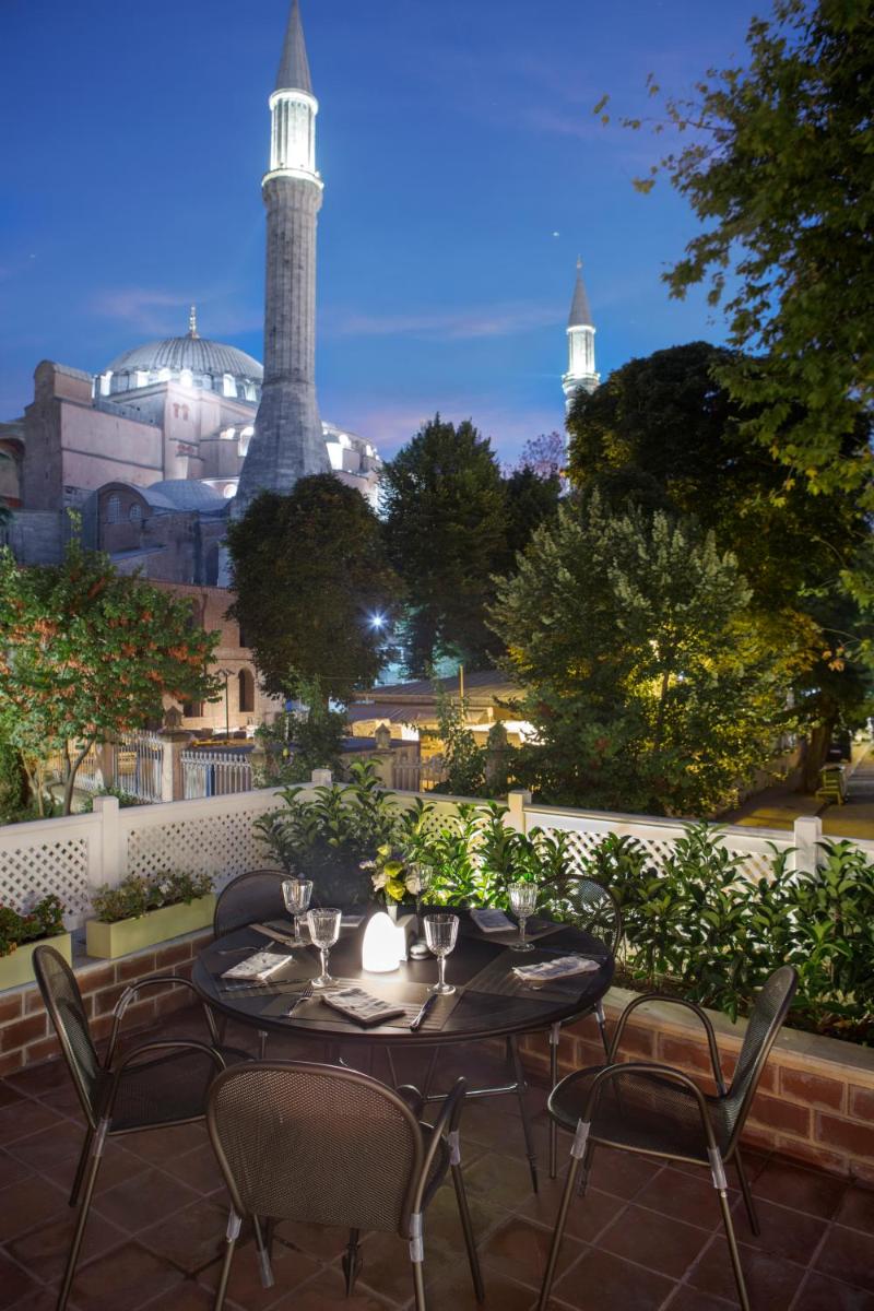 Hagia Sofia Mansions Istanbul, Curio Collection by Hilton