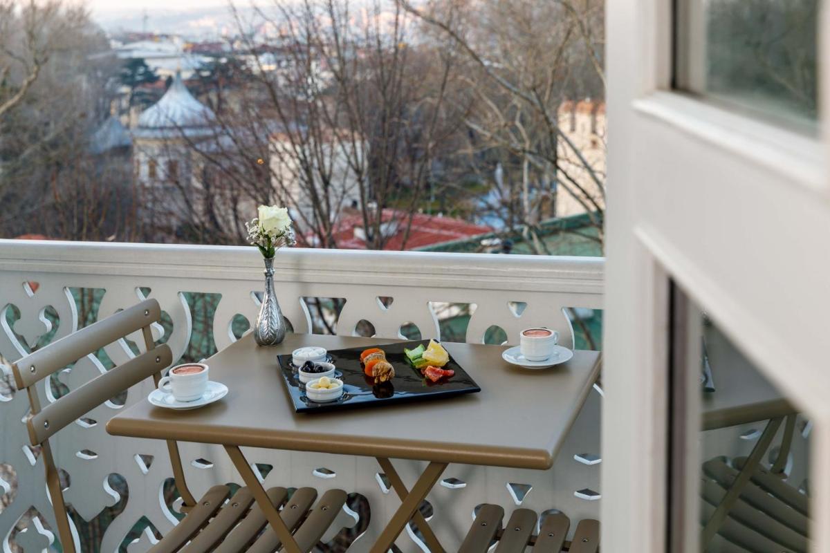 Hagia Sofia Mansions Istanbul, Curio Collection by Hilton