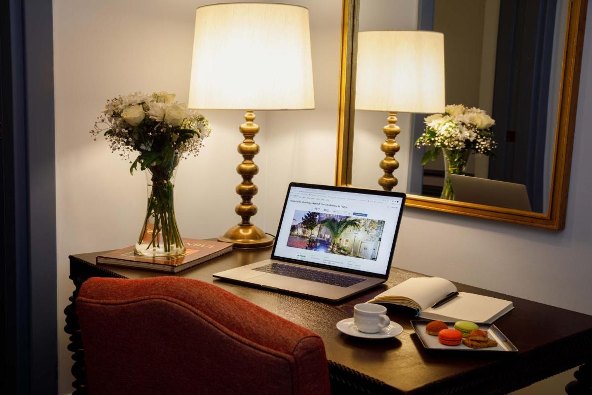 Hagia Sofia Mansions Istanbul, Curio Collection by Hilton