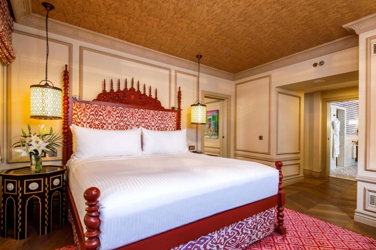 Hagia Sofia Mansions Istanbul, Curio Collection by Hilton