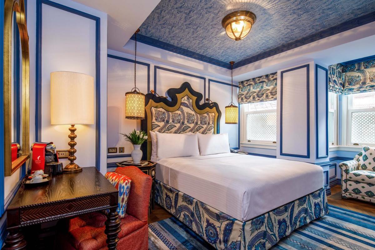 Hagia Sofia Mansions Istanbul, Curio Collection by Hilton