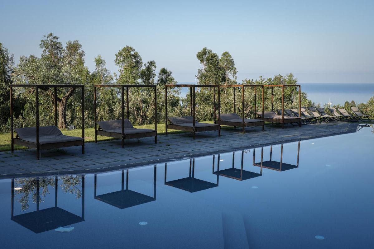 Hang Loose Cottage Hotel & Resort 4 stelle Gizzeria Calabria