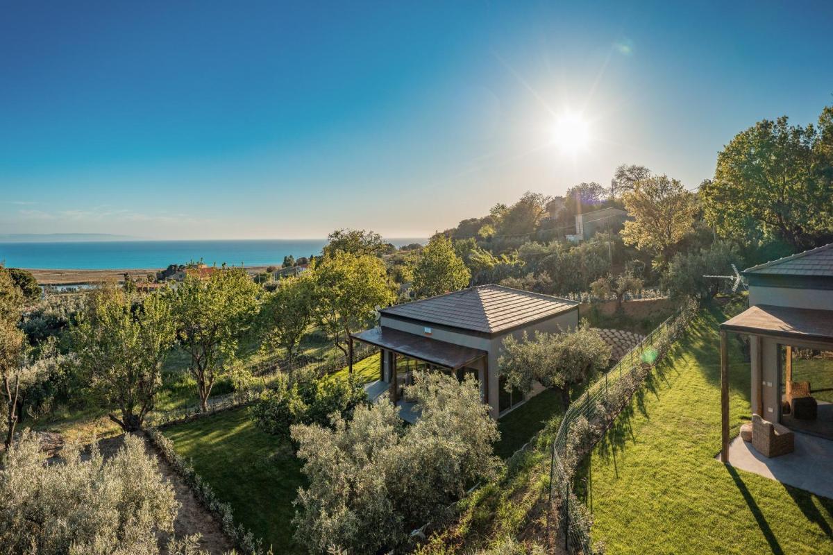 Hang Loose Cottage Hotel & Resort 4 stelle Gizzeria Calabria