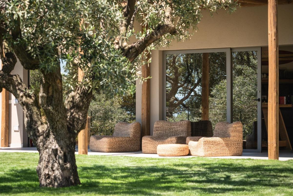 Hang Loose Cottage Hotel & Resort 4 stelle Gizzeria Calabria