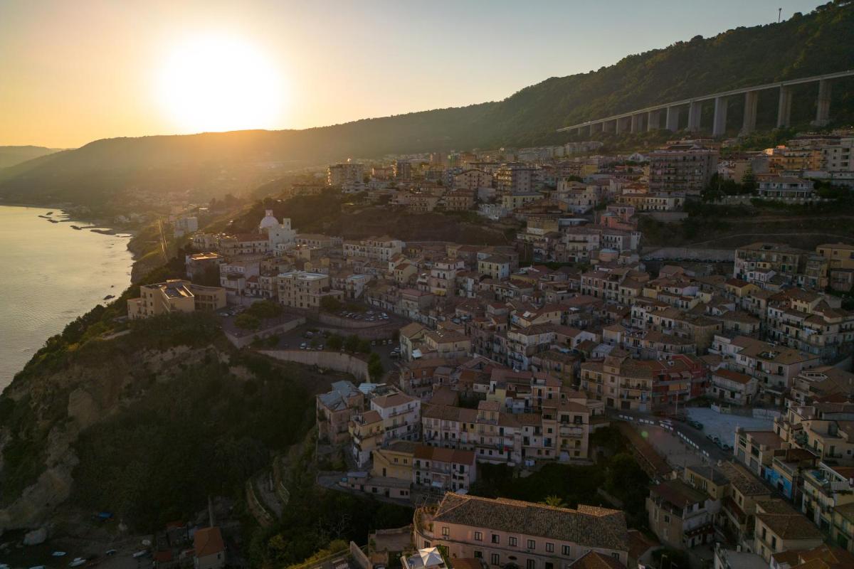 Hang Loose Cottage Hotel & Resort 4 stelle Gizzeria Calabria