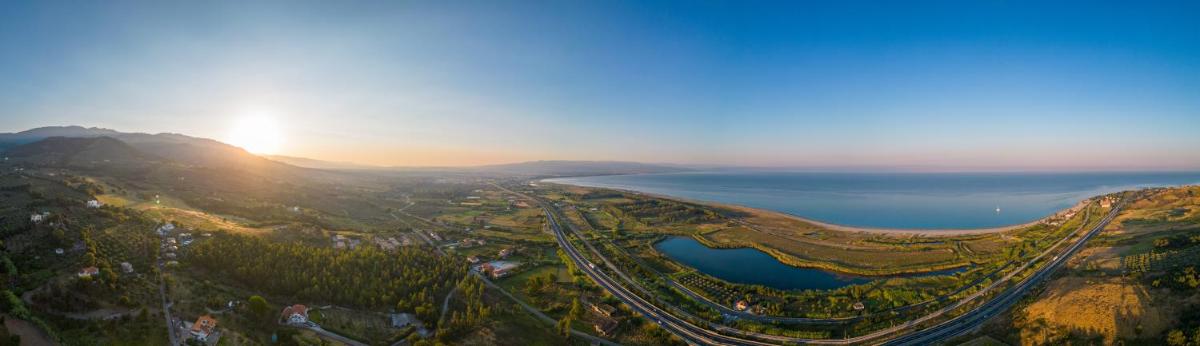 Hang Loose Cottage Hotel & Resort 4 stelle Gizzeria Calabria