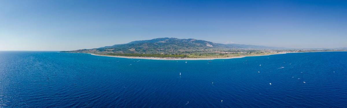 Hang Loose Cottage Hotel & Resort 4 stelle Gizzeria Calabria