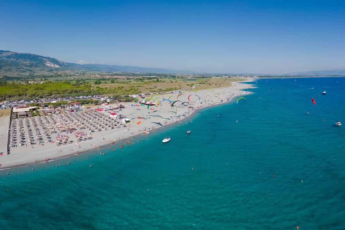 Hang Loose Cottage Hotel & Resort 4 stelle Gizzeria Calabria