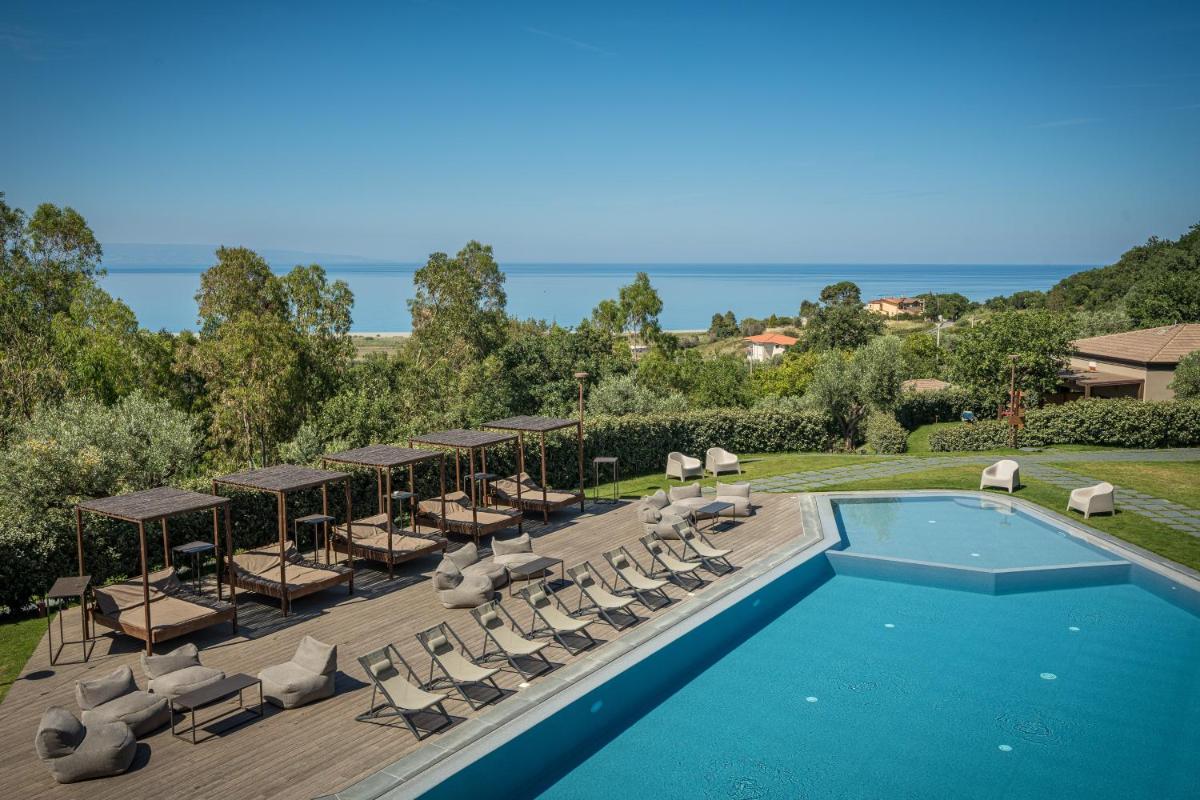 Hang Loose Cottage Hotel & Resort 4 stelle Gizzeria Calabria