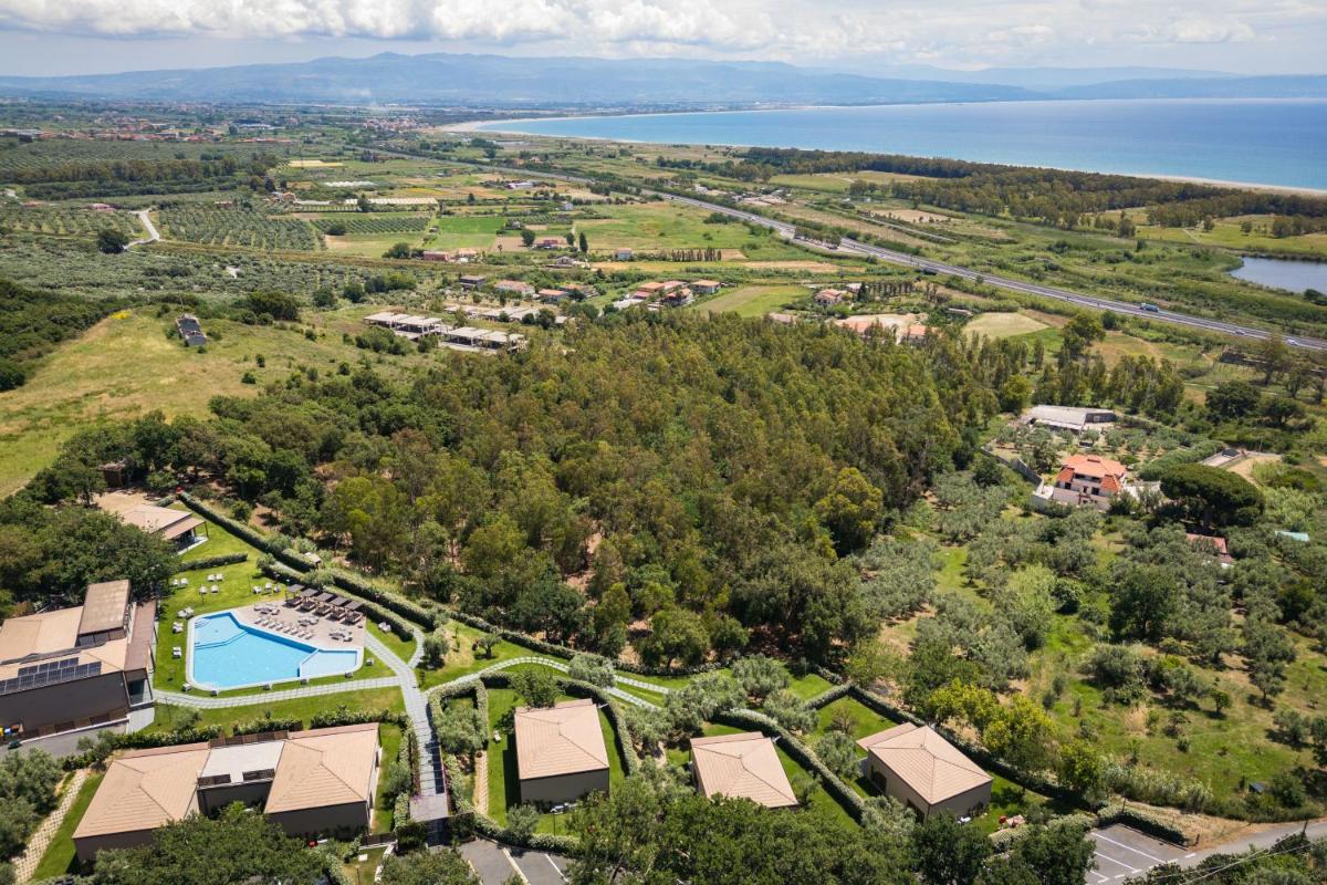 Hang Loose Cottage Hotel & Resort 4 stelle Gizzeria Calabria