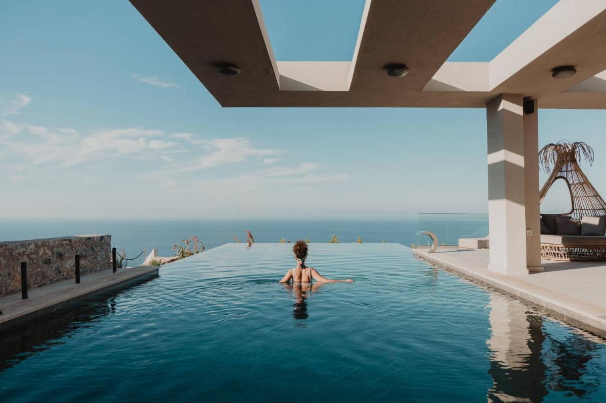 Happy Cretan Suites