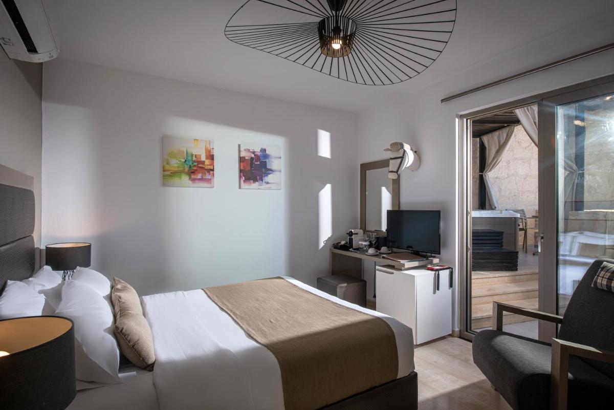 Happy Cretan Suites
