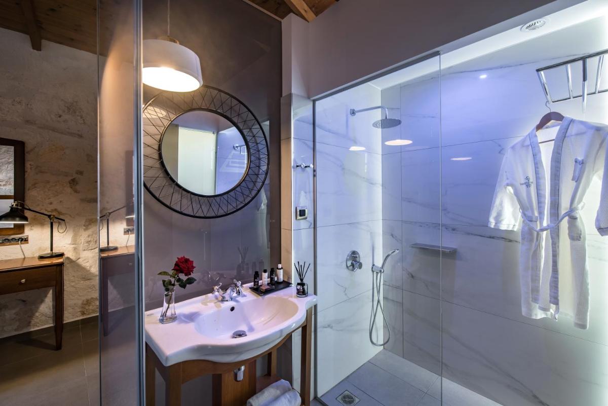 Happy Cretan Suites