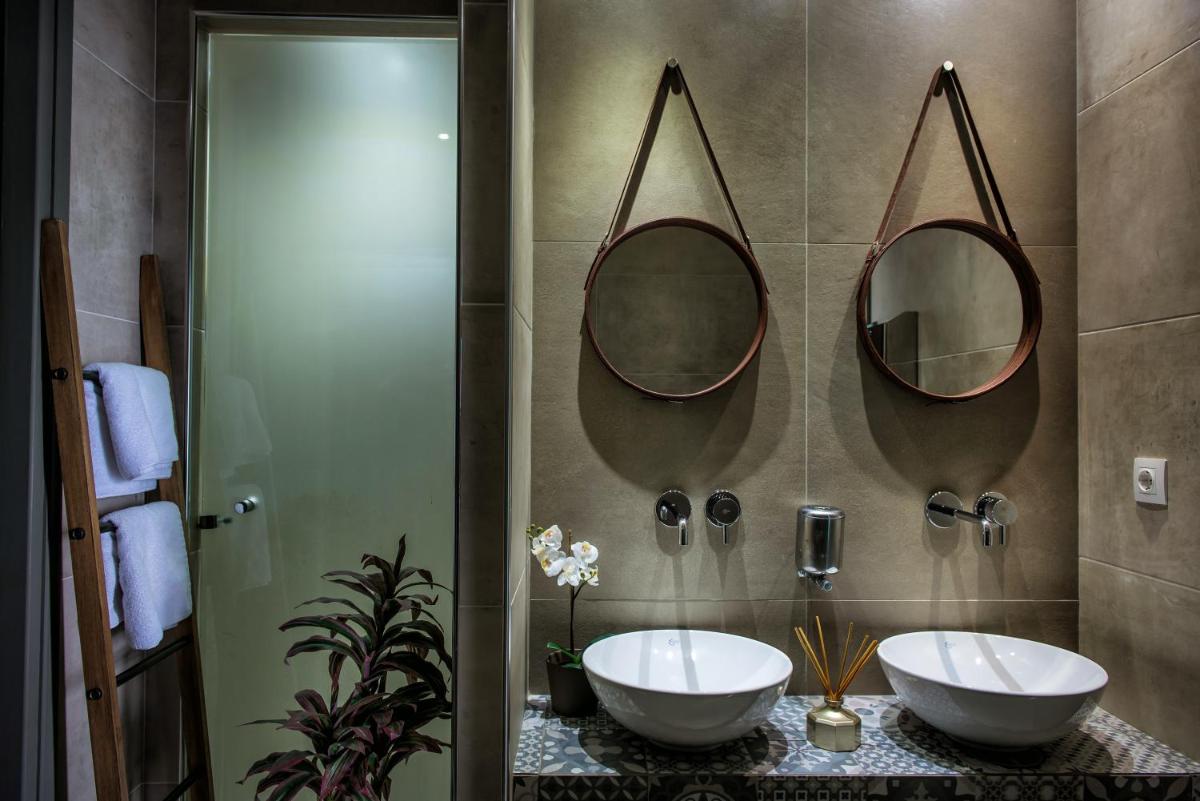 Happy Cretan Suites