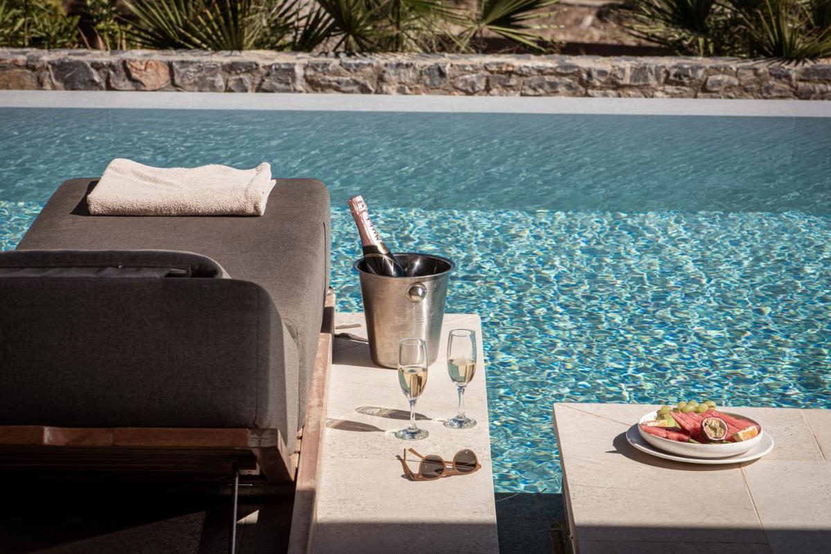 Happy Cretan Suites