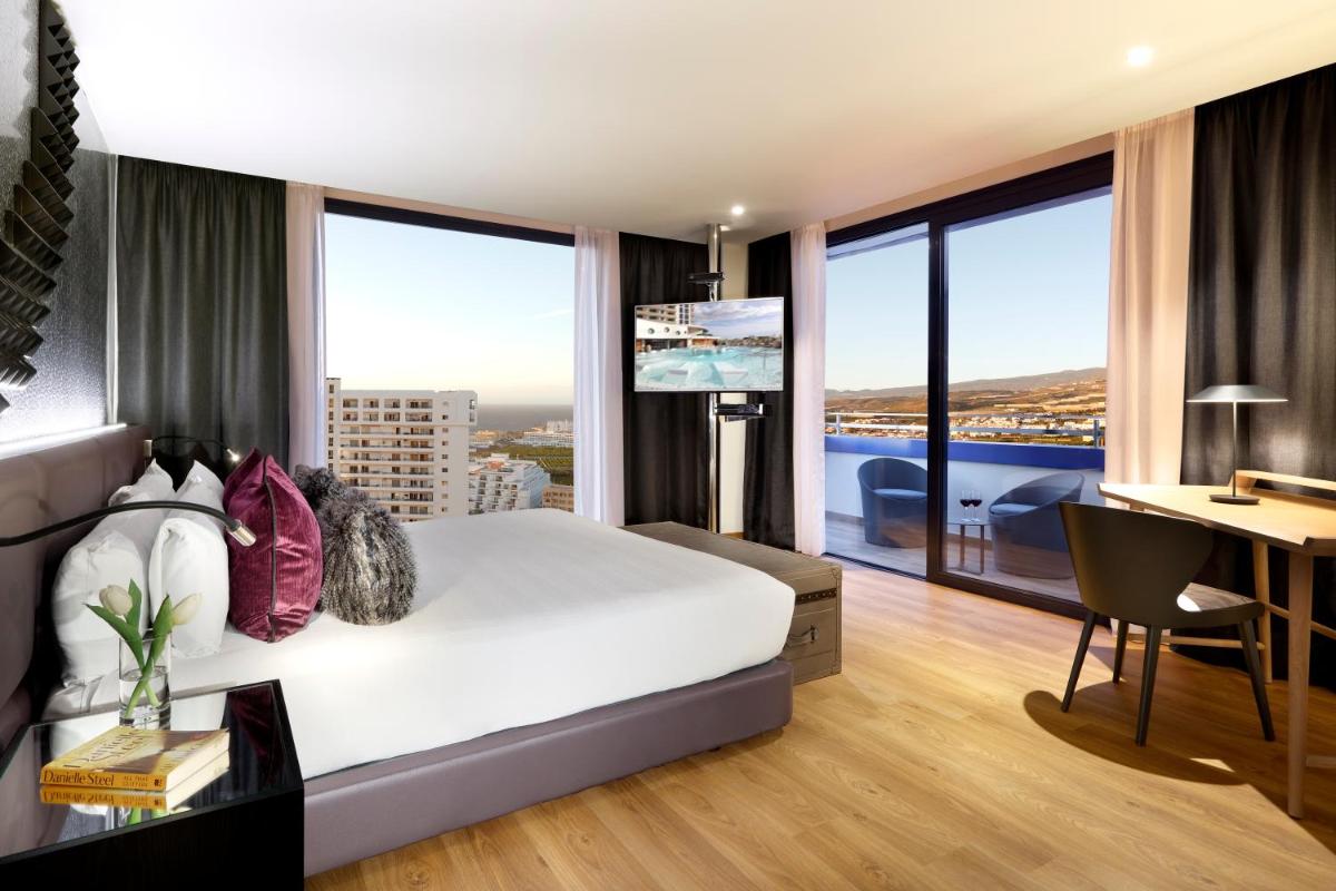 Hard Rock Hotel Tenerife