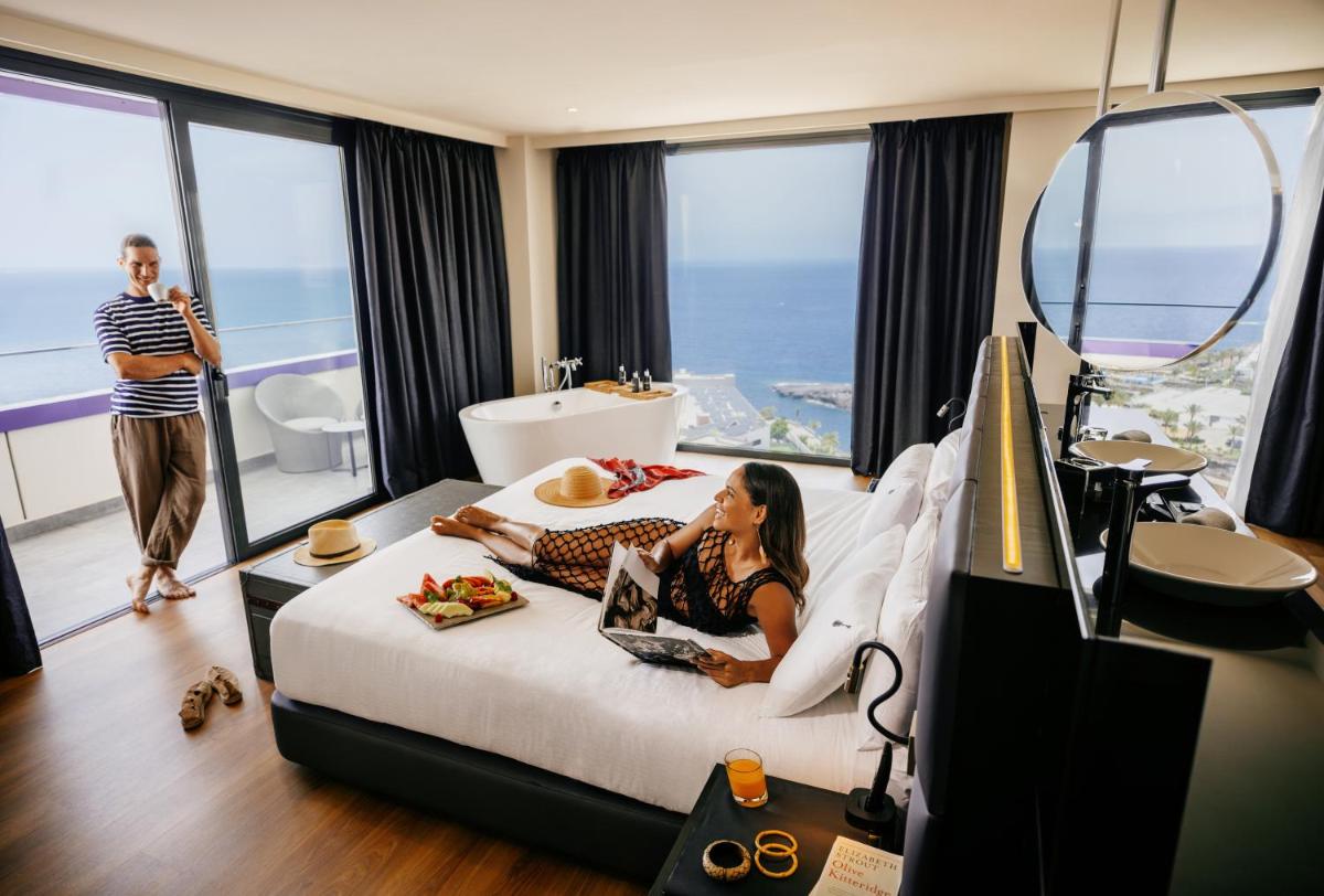 Hard Rock Hotel Tenerife