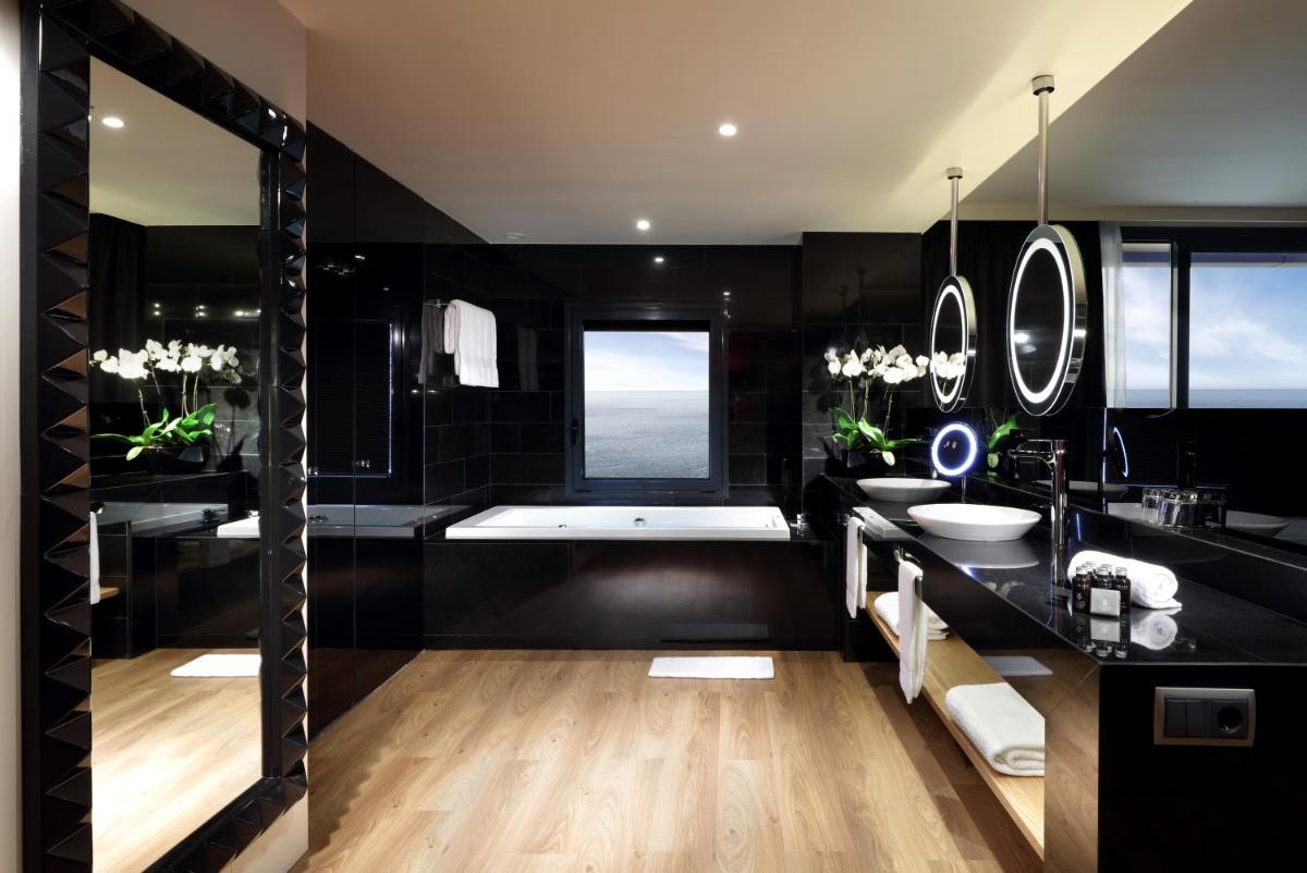 Hard Rock Hotel Tenerife